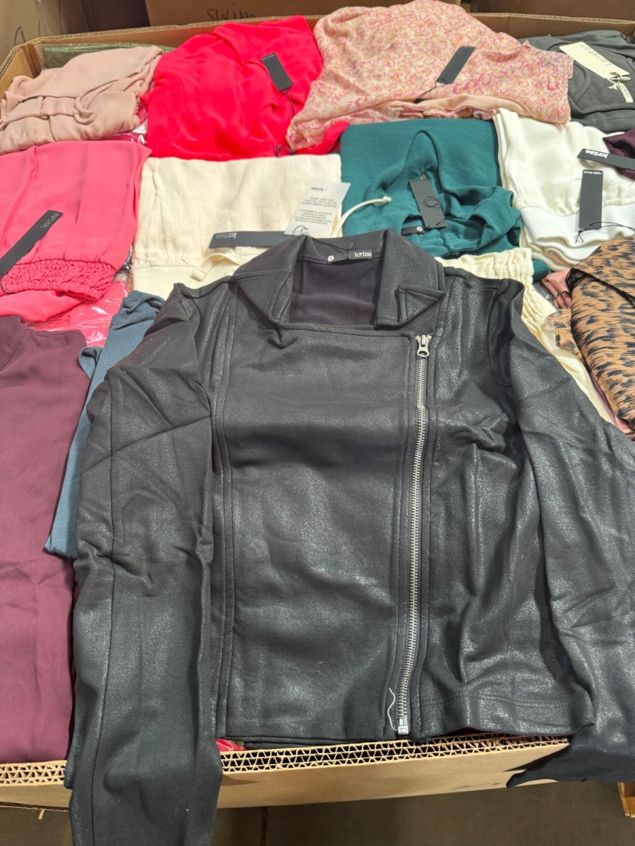 Krisa Clothing Lot